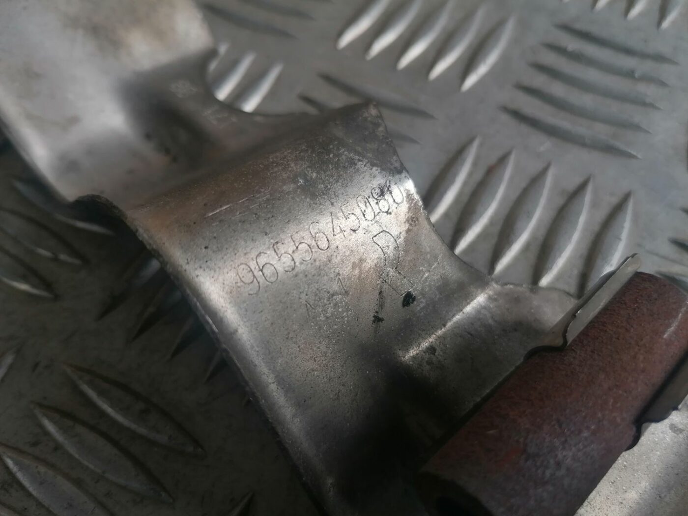 Dzinēja karstuma aizsargs priekš PEUGEOT 407 2005