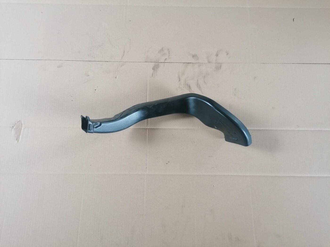 Salona gaisa vads priekš VOLVO V70 2009