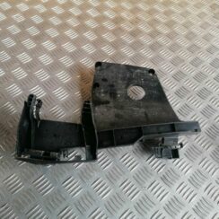 Durvju roktura iekšējais stiprinājums priekš VOLVO V70 2009