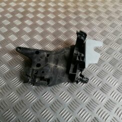 Durvju roktura iekšējais stiprinājums priekš VOLVO V70 2009