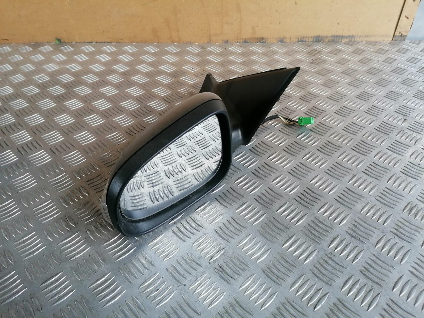 Ārējais spogulis, pa kreisi priekš VOLVO V70 2009 2 Ārējais spogulis, pa kreisi priekš VOLVO V70 2009