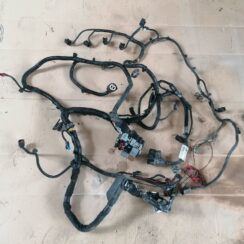 Dzinēja vadi priekš VOLVO V70 2009