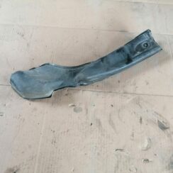 Ieliktņis starp spārnu un durvīm priekš VOLVO V70 2009