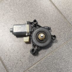 Elektrisko stiklu motors priekš VW CRAFTER 2018