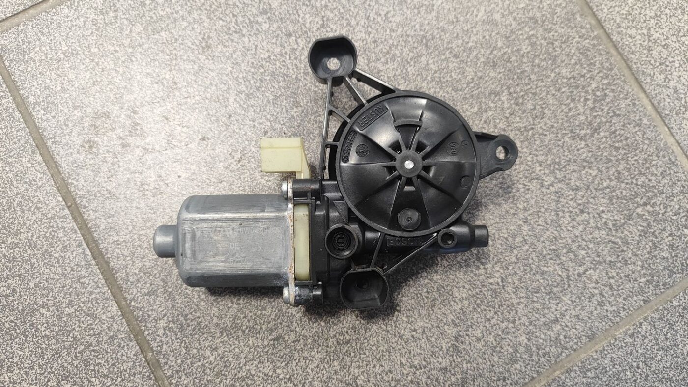 Elektrisko stiklu motors priekš VW CRAFTER 2018