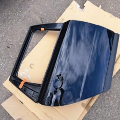 Aizmugurējās labās durvis priekš VOLVO V70 2009