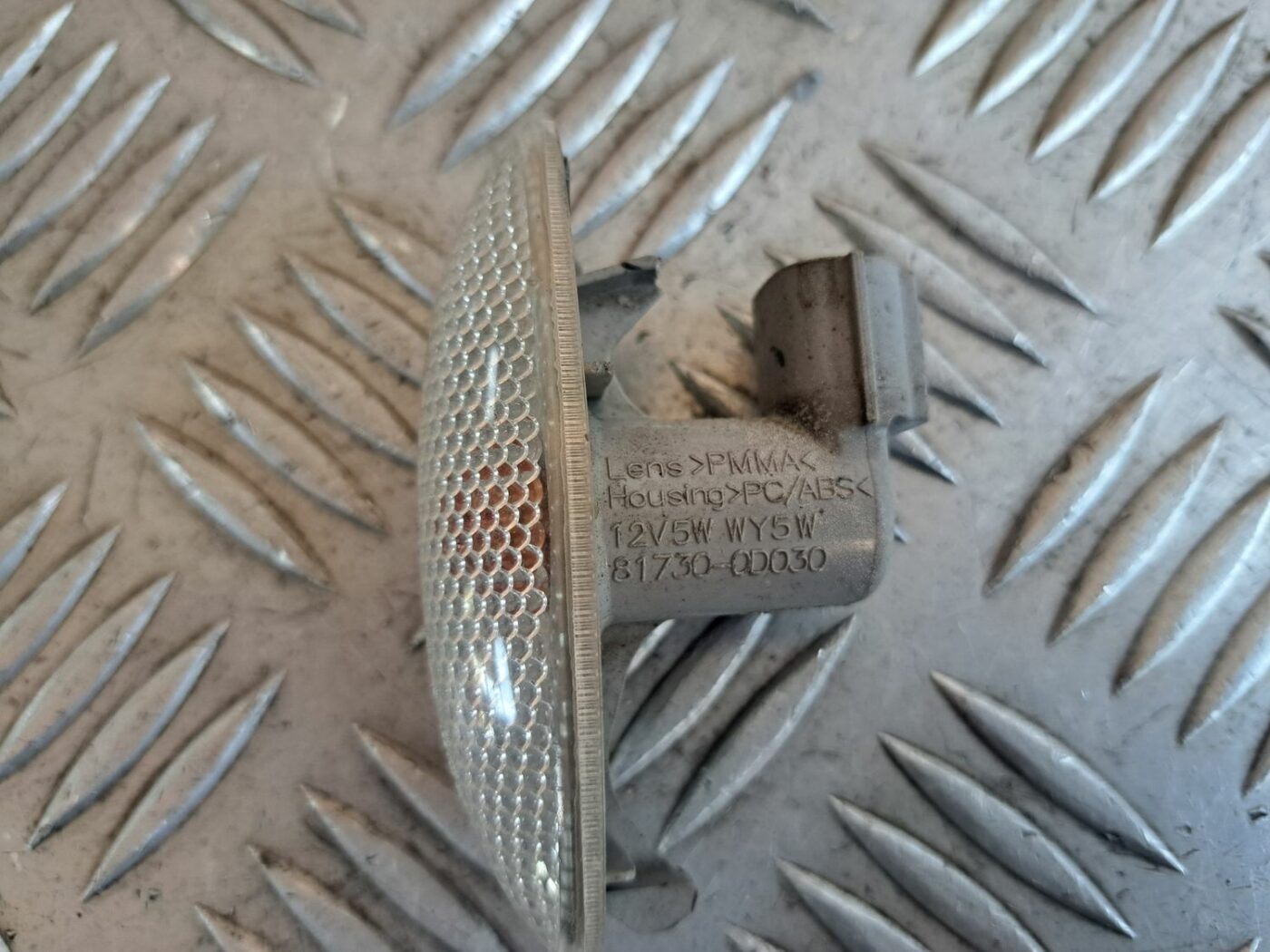 Pagrieziena signala lukturis priekš TOYOTA RAV 4 2006