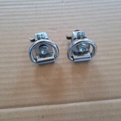 Kravas stiprināšanas eņģe bagāžniekā priekš TOYOTA RAV 4 2006