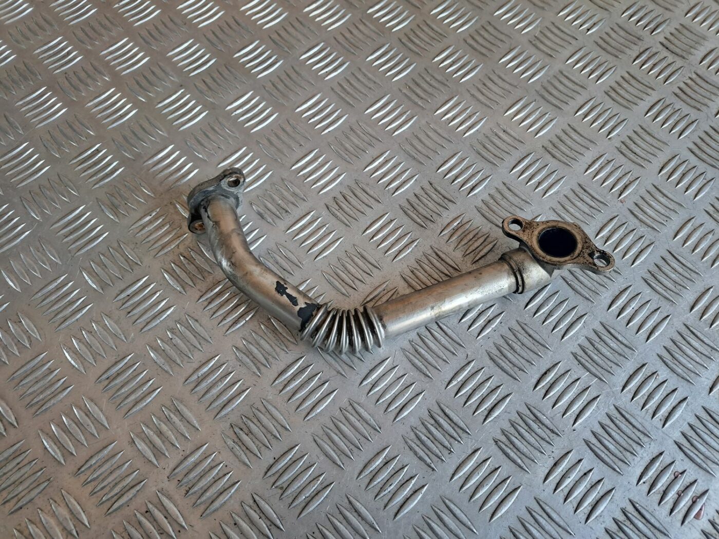 EGR caurule priekš TOYOTA RAV 4 2006 1 EGR caurule priekš TOYOTA RAV 4 2006