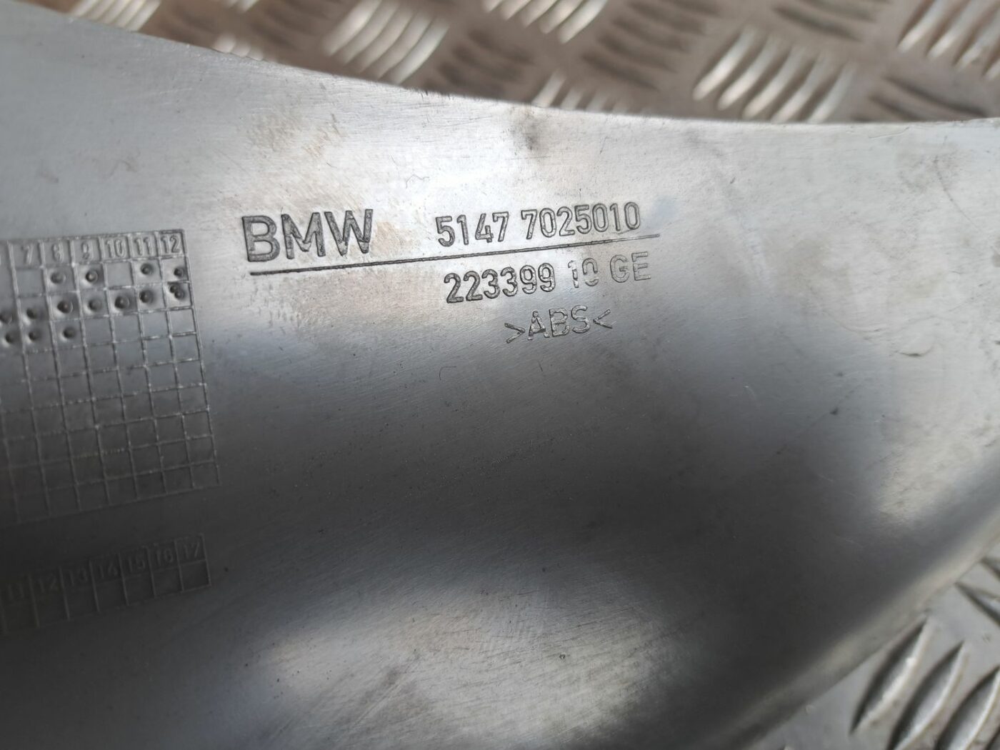 Sliekšņa aizmugurēja laba uzlika (salonā) priekš BMW 525 E60 2004 BLACK