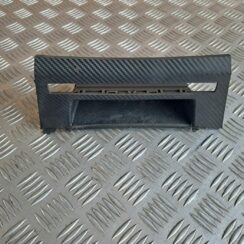 Mantu glabāšanas nodalījums centrā priekš BMW 525 E60 2004 BLACK