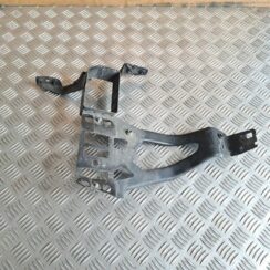 Priekšēja luktura kronšteins priekš BMW 525 E60 2004 BLACK