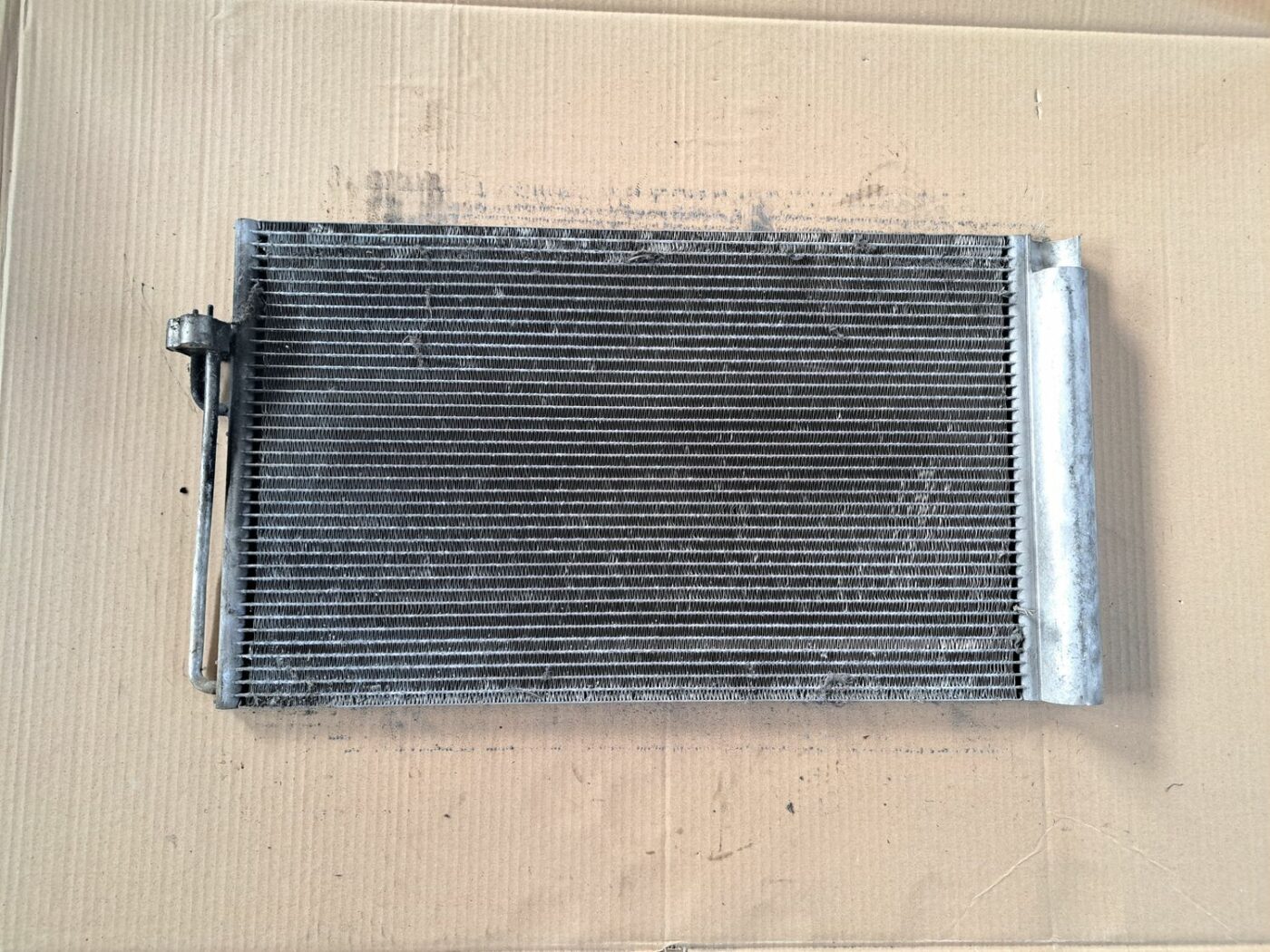 Gaisa kondicioniera radiators priekš BMW 525 E60 2004 BLACK