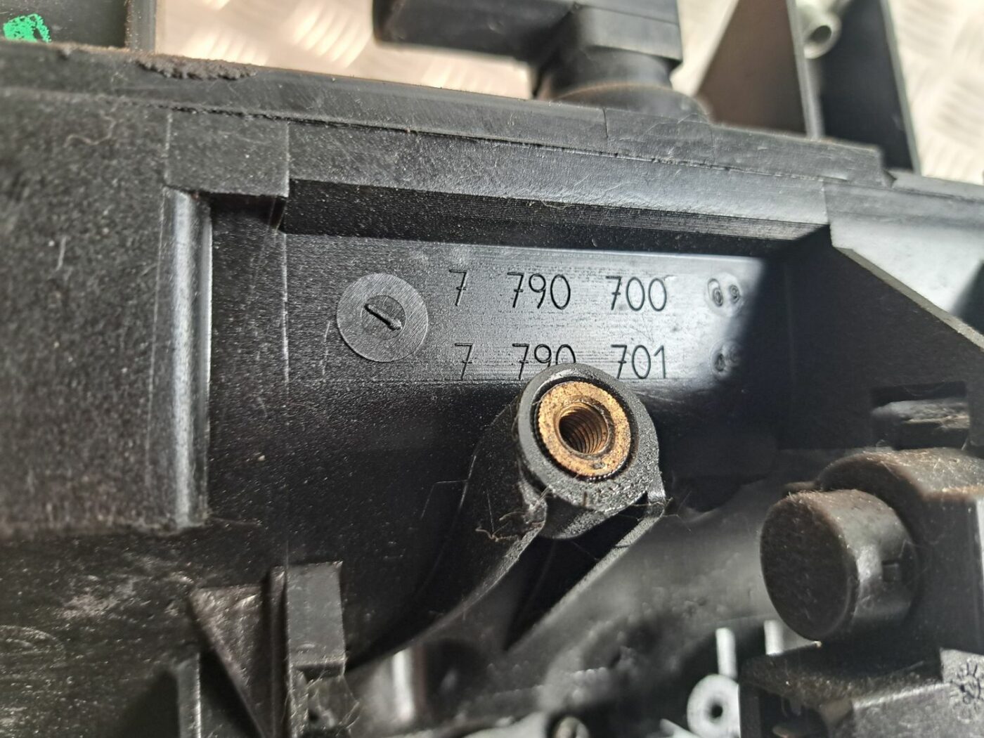 Ieplūdes kolektors priekš BMW 525 E60 2004 BLACK