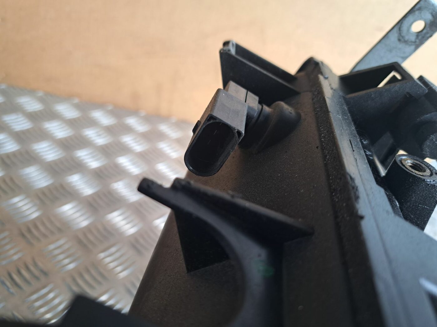 Ieplūdes kolektors priekš BMW 525 E60 2004 BLACK