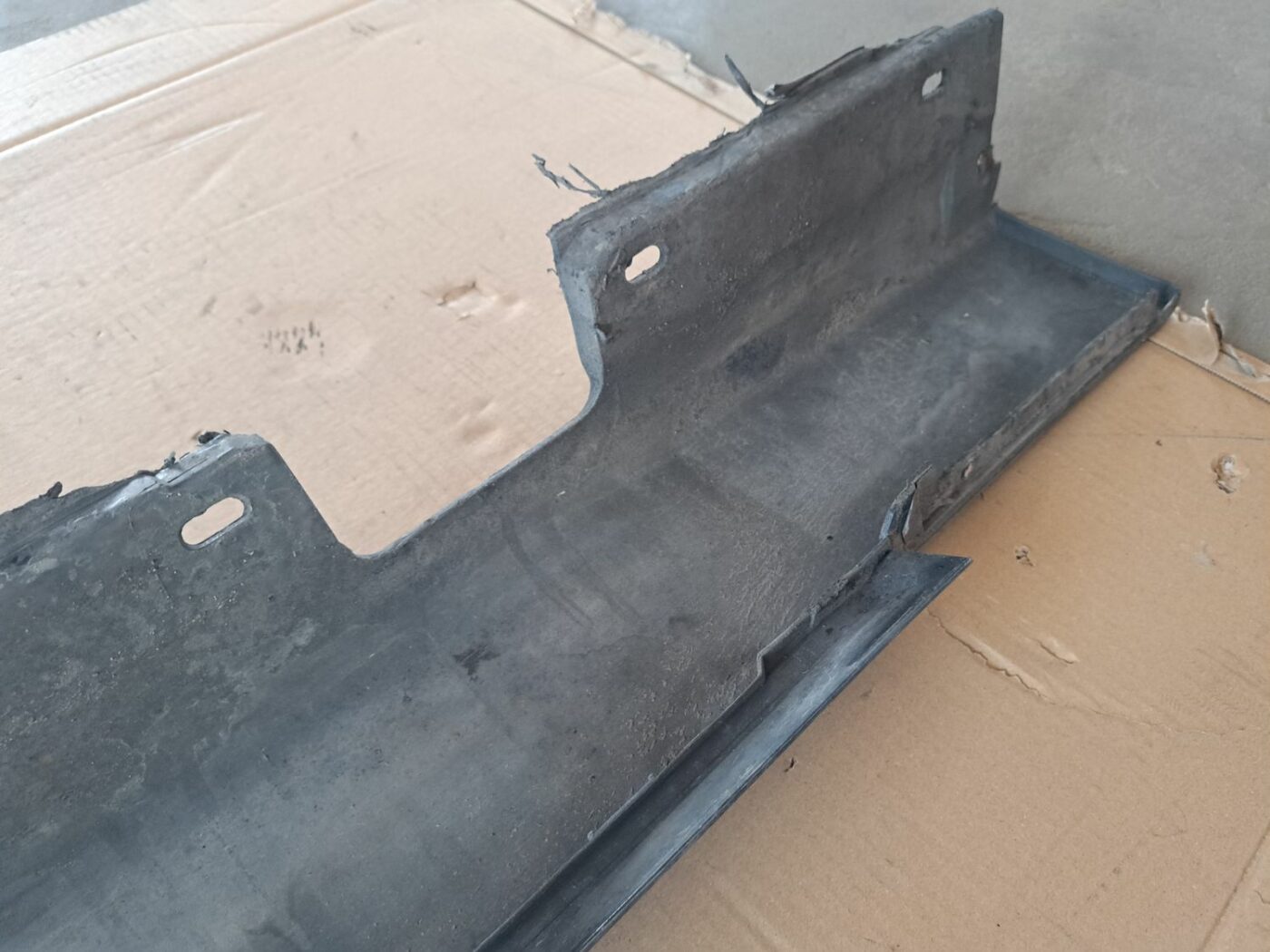 Ārēja sliekšņa laba uzlika priekš BMW 525 E60 2004 BLACK