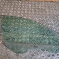 Priekšējo labo durvju stikls priekš BMW 525 E60 2004 BLACK