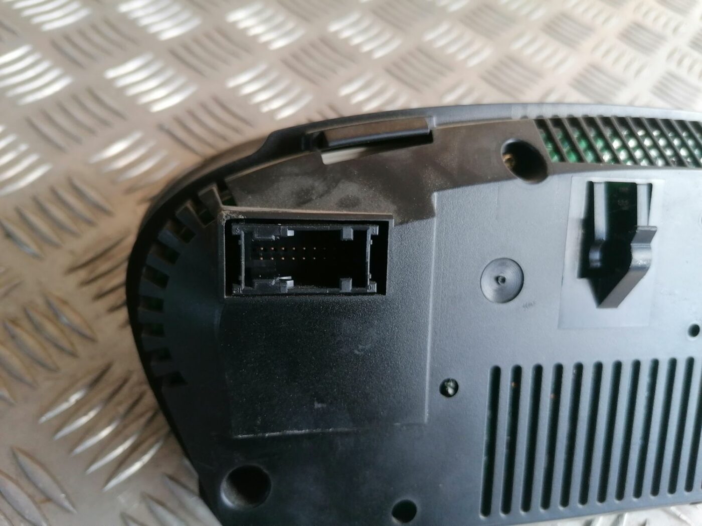 Spidometrs priekš BMW 525 E60 2004 BLACK 4 Spidometrs priekš BMW 525 E60 2004 BLACK