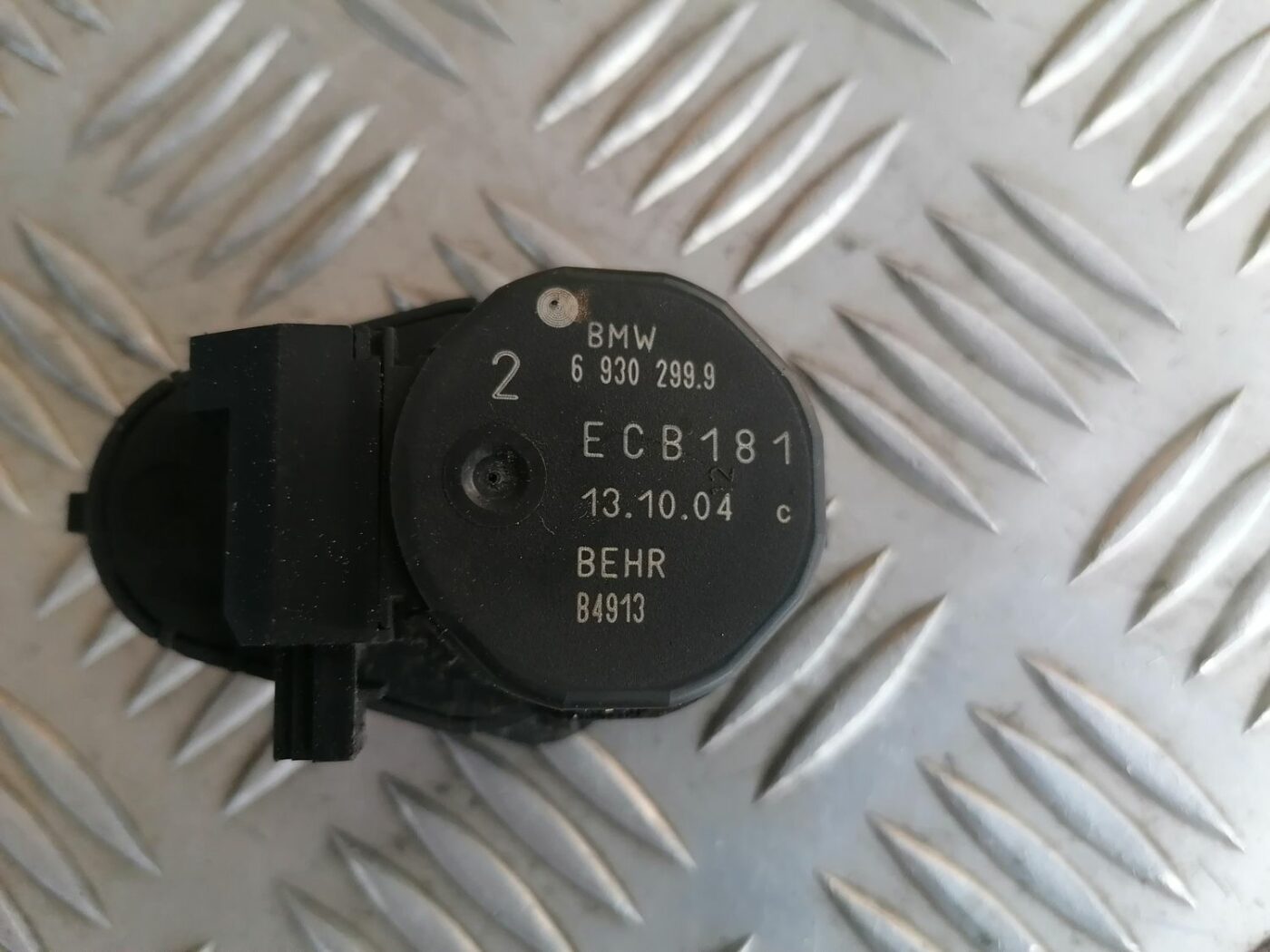 Apsildes sistēmas aktuators priekš BMW 525 E60 2004 BLACK