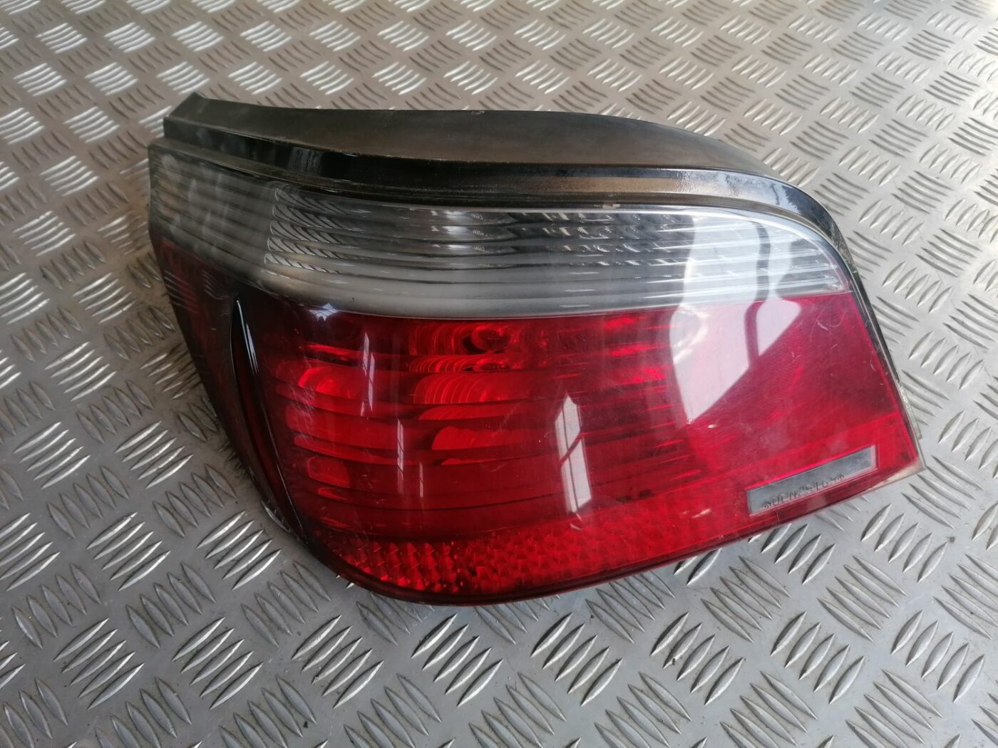 Aizmugurējais kreisais lukturis priekš BMW 525 E60 2004 BLACK