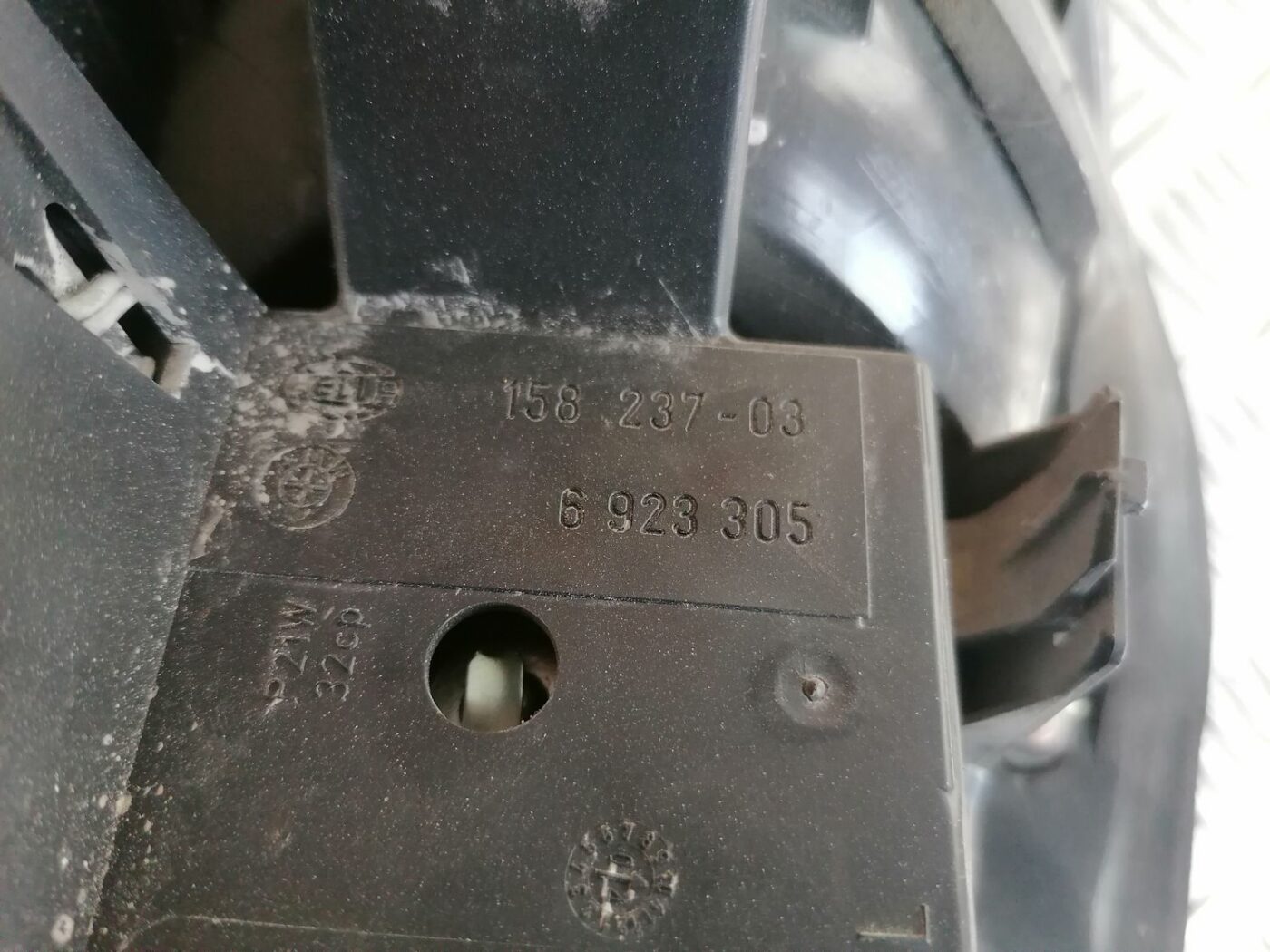 Aizmugurējais kreisais lukturis priekš BMW 525 E60 2004 BLACK