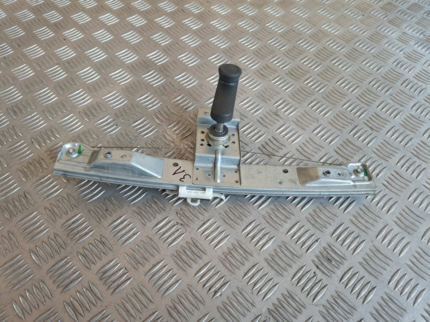 Stikla pacelšanas mehānisms aizmugurējais kreisais priekš OPEL CORSA 2007 1 Stikla pacelšanas mehānisms aizmugurējais kreisais priekš OPEL CORSA 2007