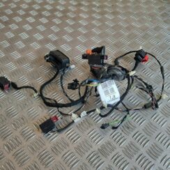 Durvju vadi priekš OPEL CORSA 2007