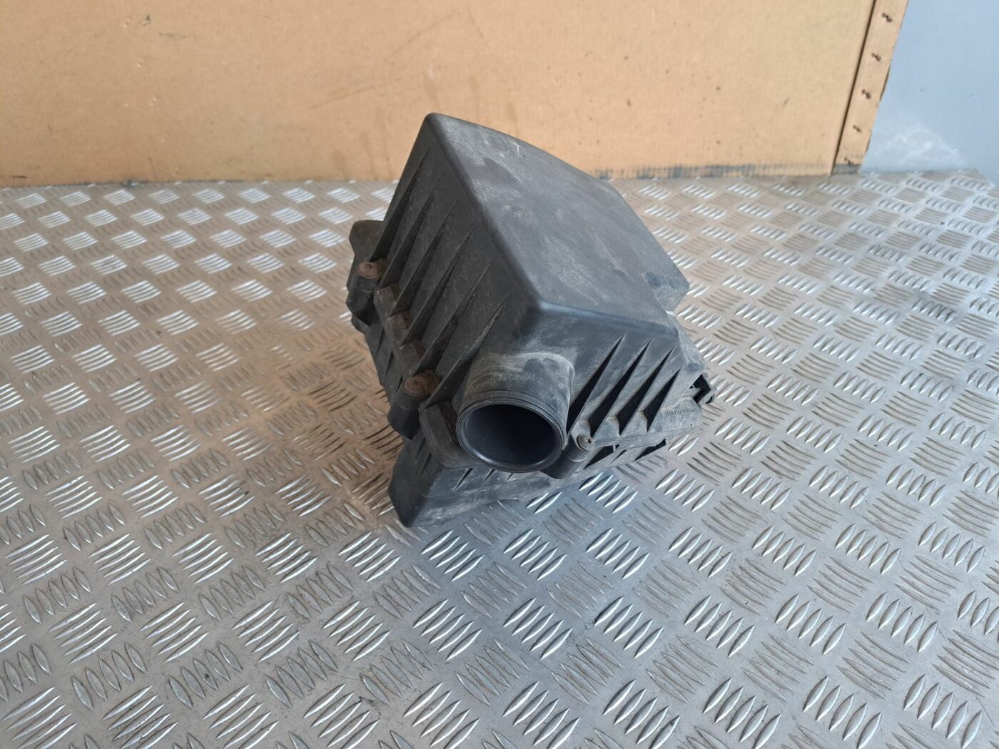 Gaisa filtra korpuss priekš OPEL CORSA 2007