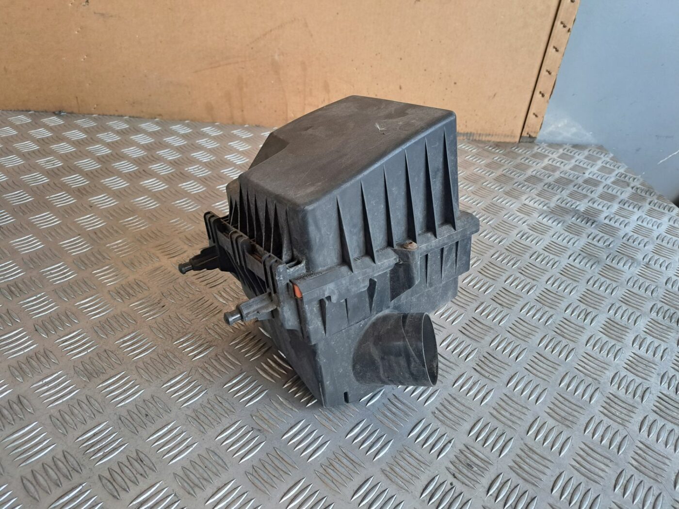 Gaisa filtra korpuss priekš OPEL CORSA 2007