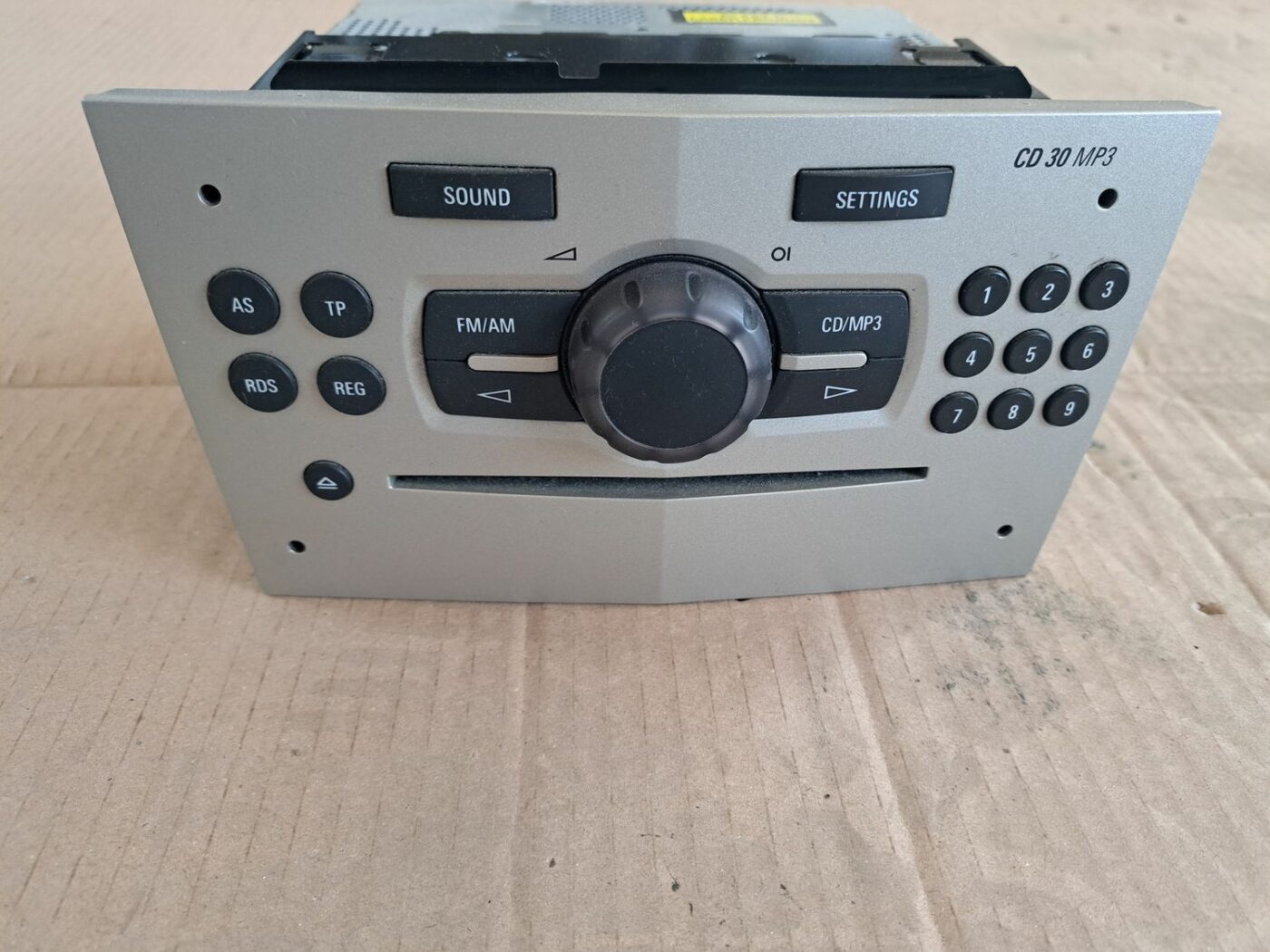 CD/DVD/Navigācijas bloks priekš OPEL CORSA 2007 2 CD/DVD/Navigācijas bloks priekš OPEL CORSA 2007