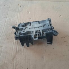 Akumulatora pamatnes kronšteins priekš OPEL CORSA 2007