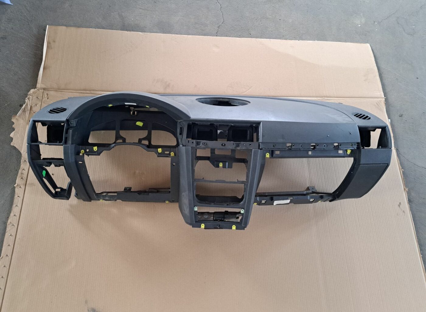 Mērinstrumentu panelis priekš OPEL MERIVA 2004 1 Mērinstrumentu panelis priekš OPEL MERIVA 2004