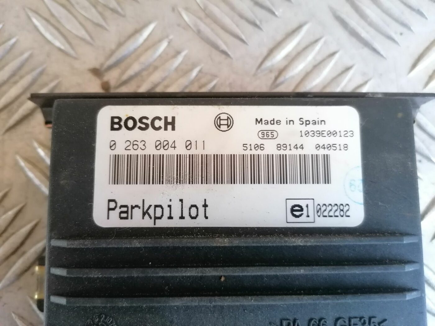 Parkošanās devēju vadības bloks priekš OPEL MERIVA 2004