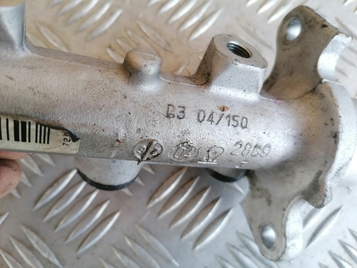 Bremžu pastiprinātāja galvenais cilindrs priekš OPEL MERIVA 2004 4 Bremžu pastiprinātāja galvenais cilindrs priekš OPEL MERIVA 2004