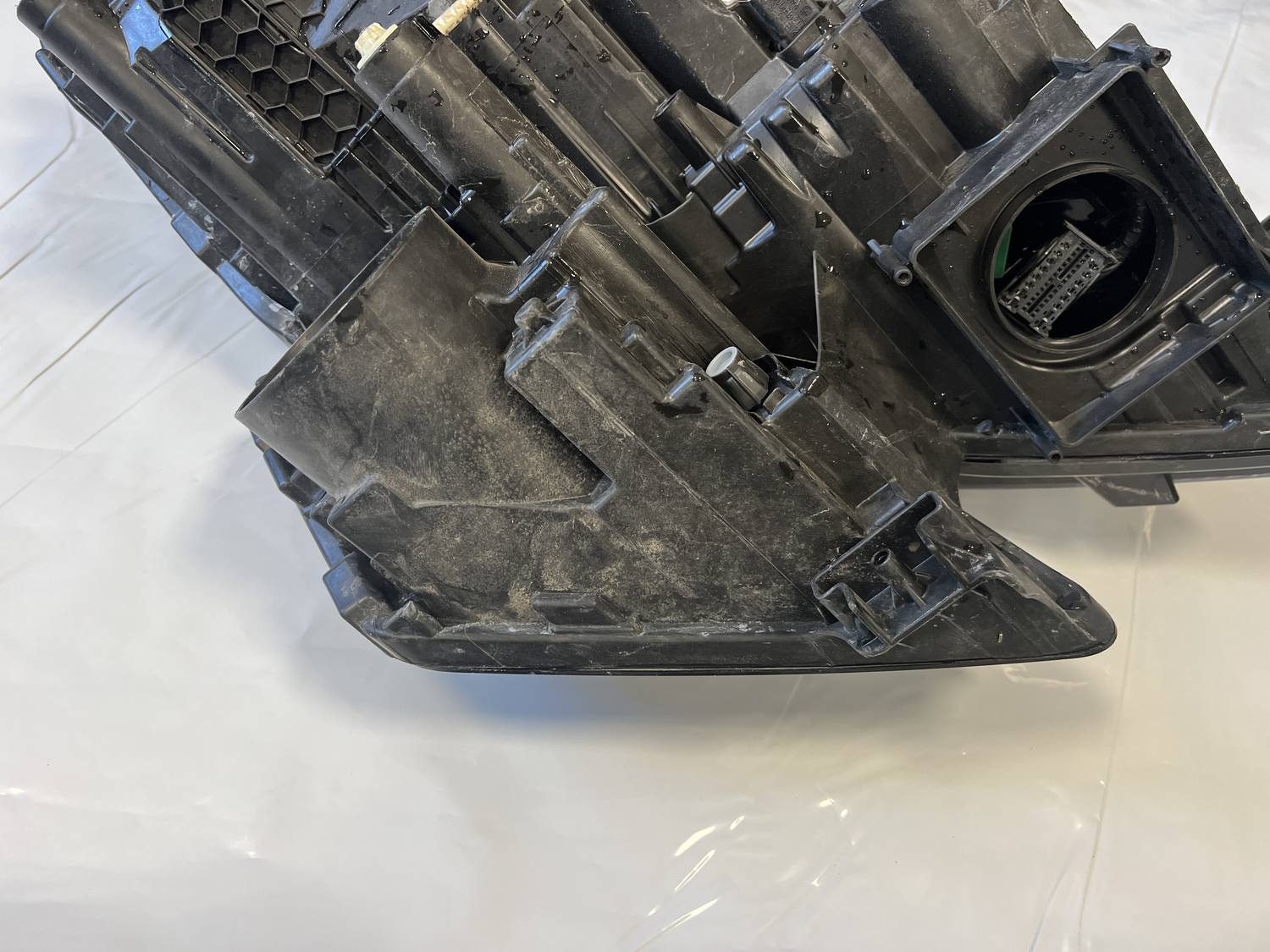 Priekšējais kreisais lukturis priekš ŠKODA KODIAQ 2018- 4 Priekšējais kreisais lukturis priekš ŠKODA KODIAQ 2018-