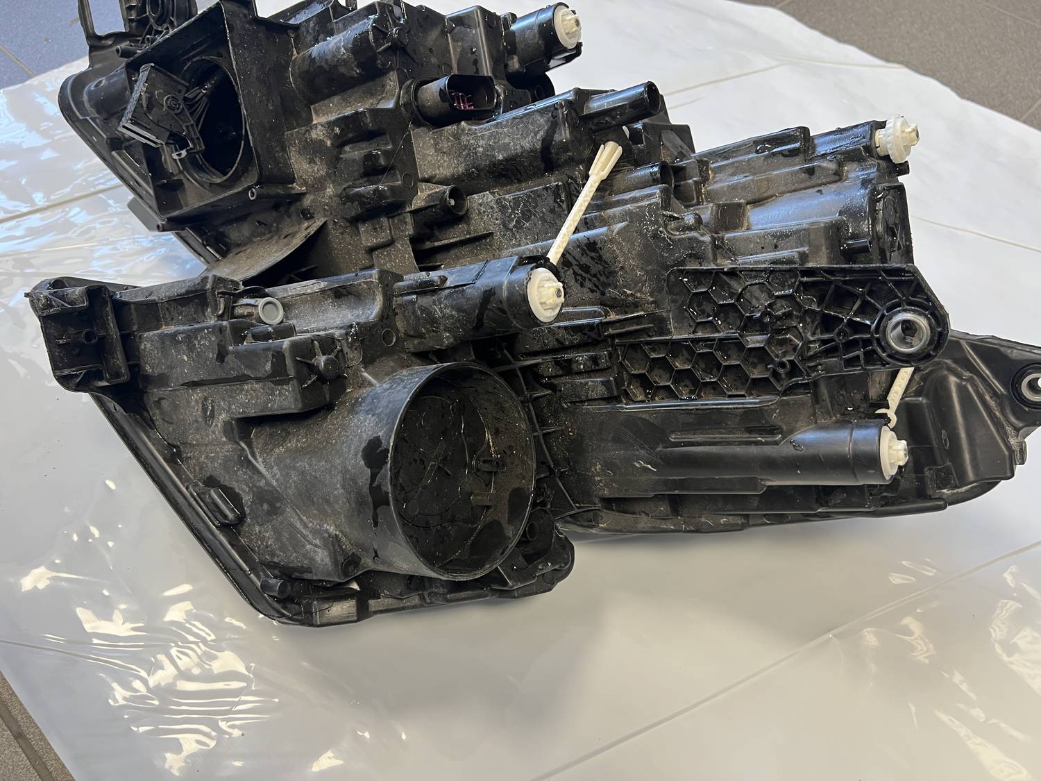 Priekšējais labais lukturis priekš ŠKODA KODIAQ 2018-