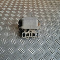 Dzinēja spilvens priekš VW GOLF IV 1999