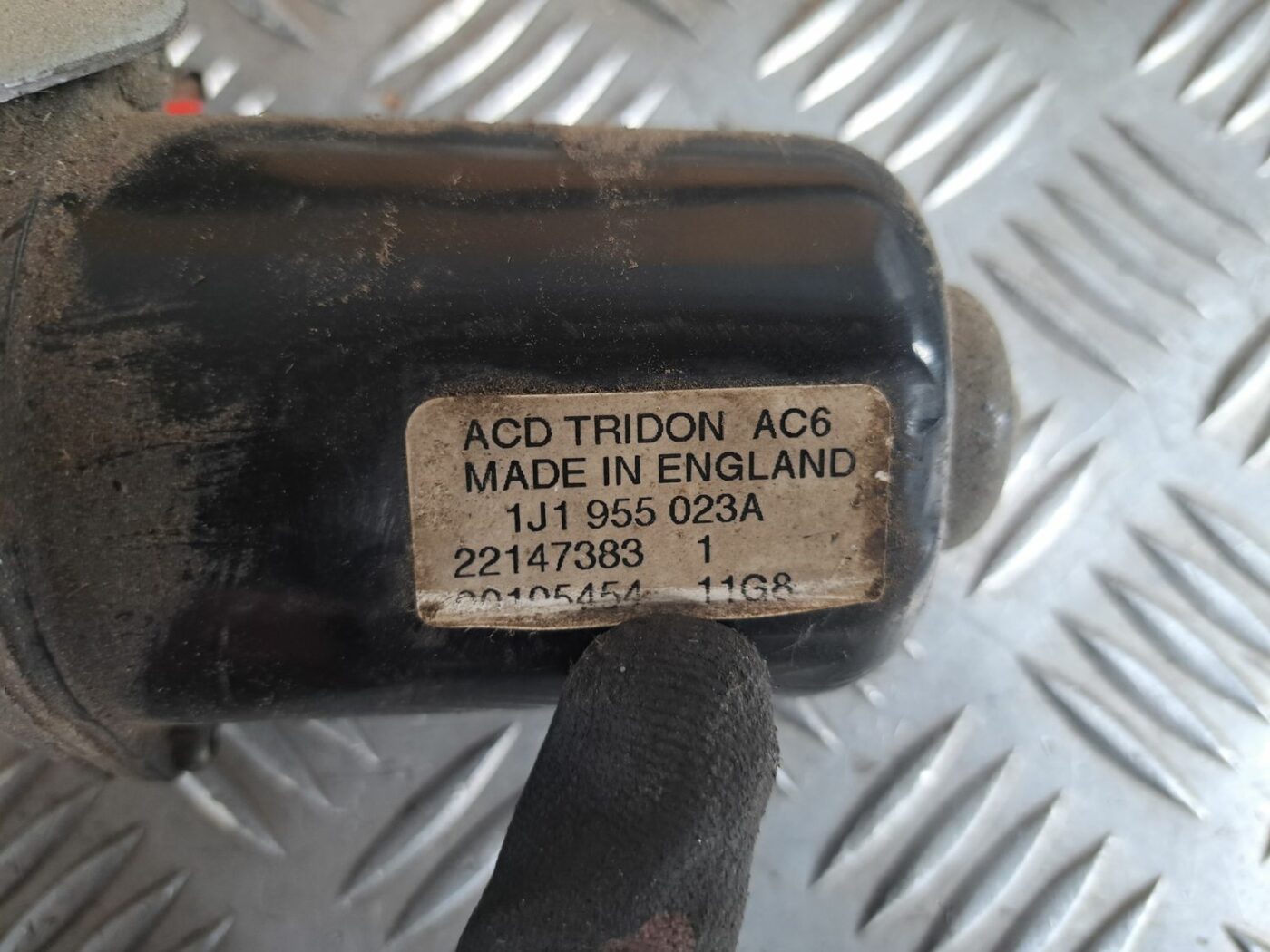 Vējstikla tīrīšanas mehānisms priekš VW GOLF IV 1999 3 Vējstikla tīrīšanas mehānisms priekš VW GOLF IV 1999