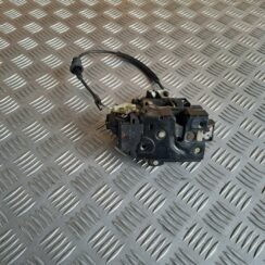 Priekšējo kreiso durvju slēdzene priekš VW GOLF IV 1999