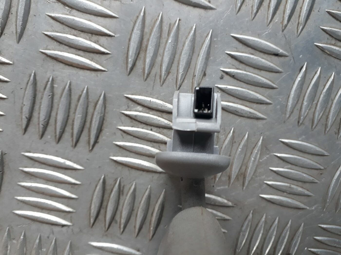 Saules aizsargs priekš AUDI A4 2000 AVANT 4 Saules aizsargs priekš AUDI A4 2000 AVANT