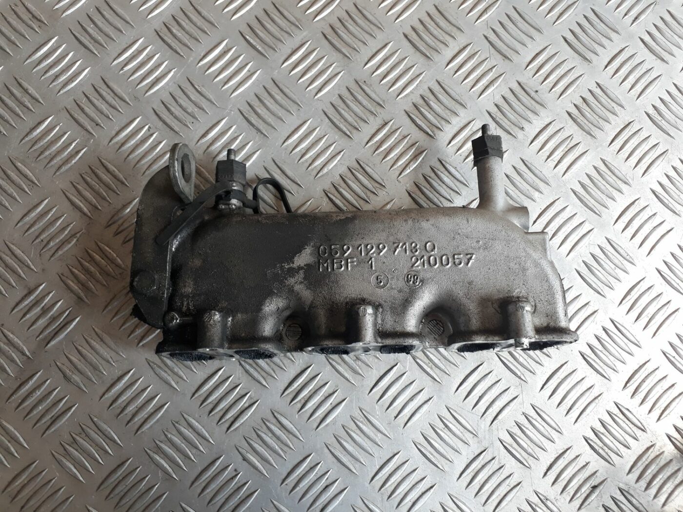 Ieplūdes kolektors priekš AUDI A4 2000 AVANT 2 Ieplūdes kolektors priekš AUDI A4 2000 AVANT