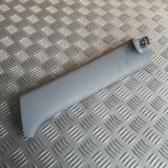 Aizmugurējas salona statnes apdare priekš AUDI A4 2000 AVANT