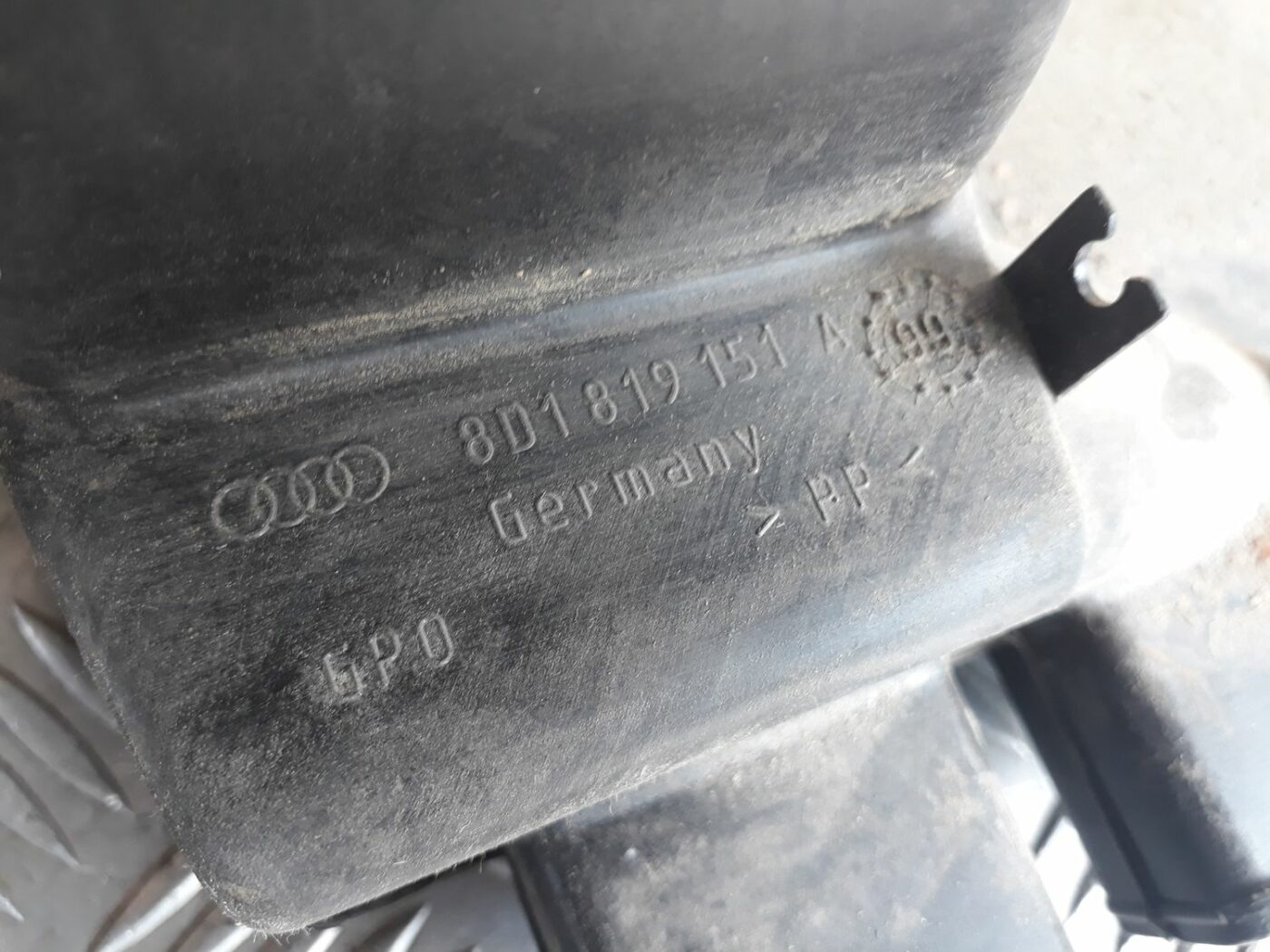 Salona gaisa vads priekš AUDI A4 2000 AVANT 4 Salona gaisa vads priekš AUDI A4 2000 AVANT