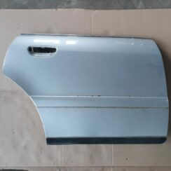 Aizmugurējās labās durvis priekš AUDI A4 2000 AVANT