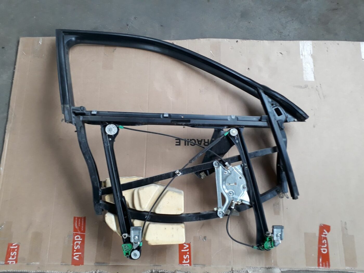 Durvju rāmis priekš AUDI A4 2000 AVANT