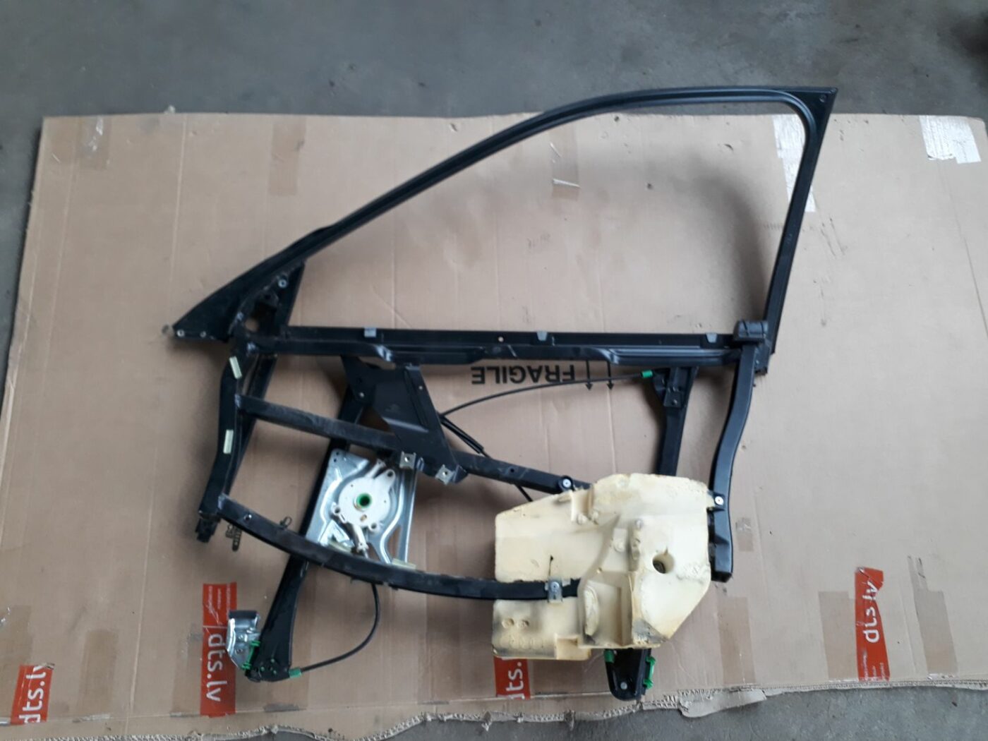 Durvju rāmis priekš AUDI A4 2000 AVANT