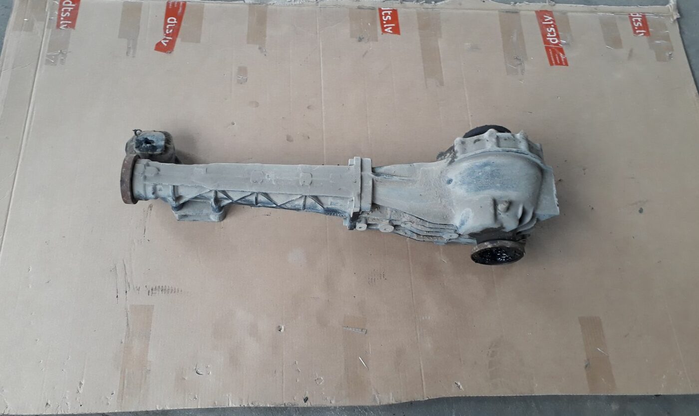 Aizmugurējais reduktors priekš AUDI A4 2000 AVANT