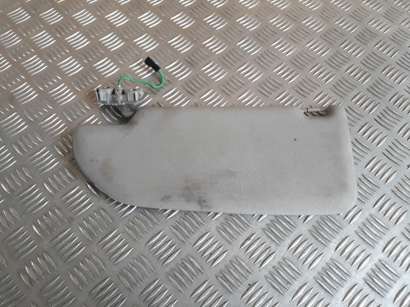 Saules aizsargs priekš VOLVO S60 2007 2 Saules aizsargs priekš VOLVO S60 2007