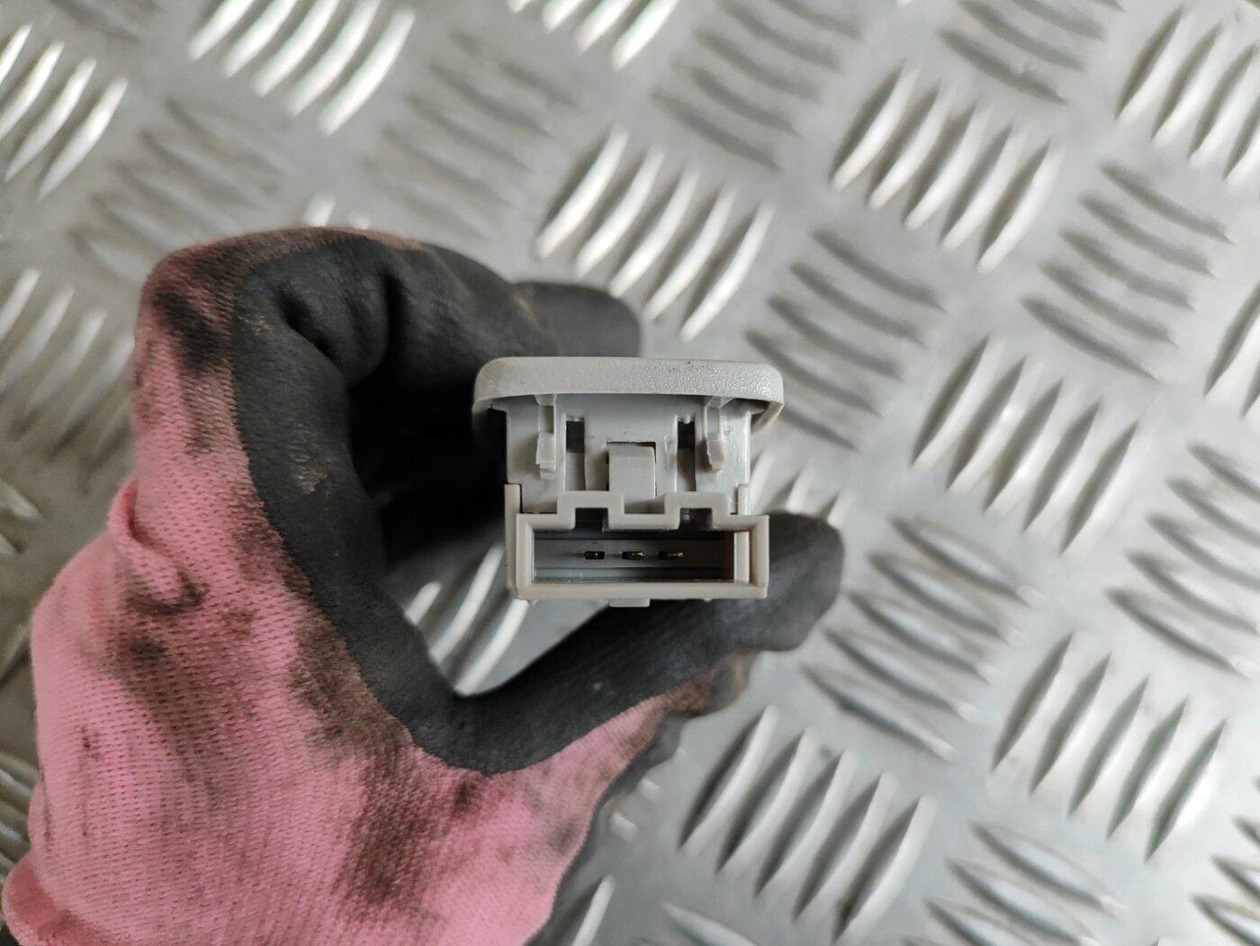 Aizmugurējo sēdvietu apgaismojums priekš VW GOLF IV 1999