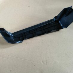 Aizmugures plaukta turētājs priekš VW GOLF IV 1999